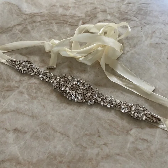 Accessories | Beautiful Crystal Ivory Satin Embellished Belt  display picture 3